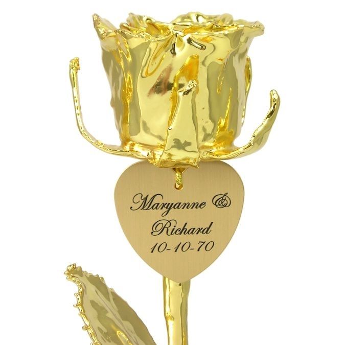 Why a Gold Dipped Rose Is the Most Romantic Gift