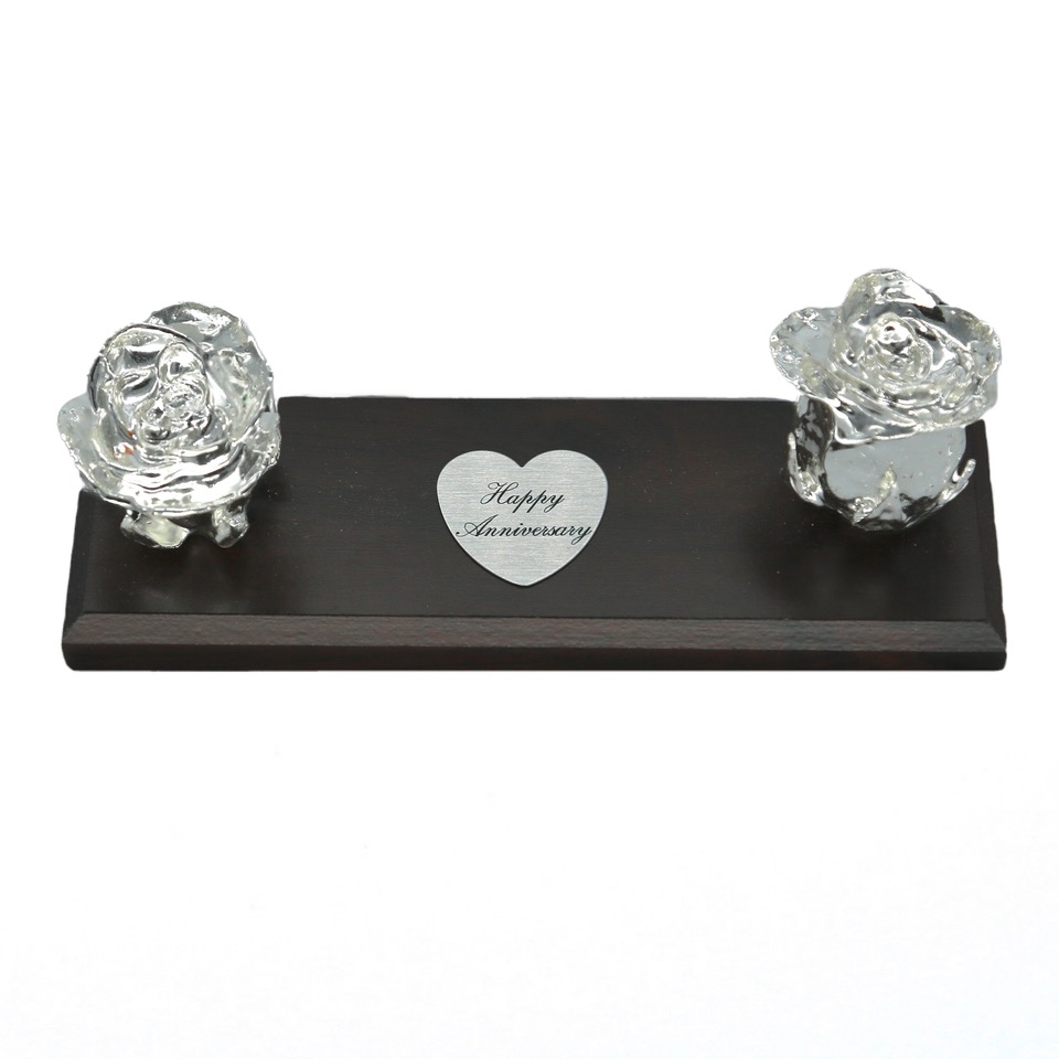 Two Silver Rose Blooms Personalized Desk Set