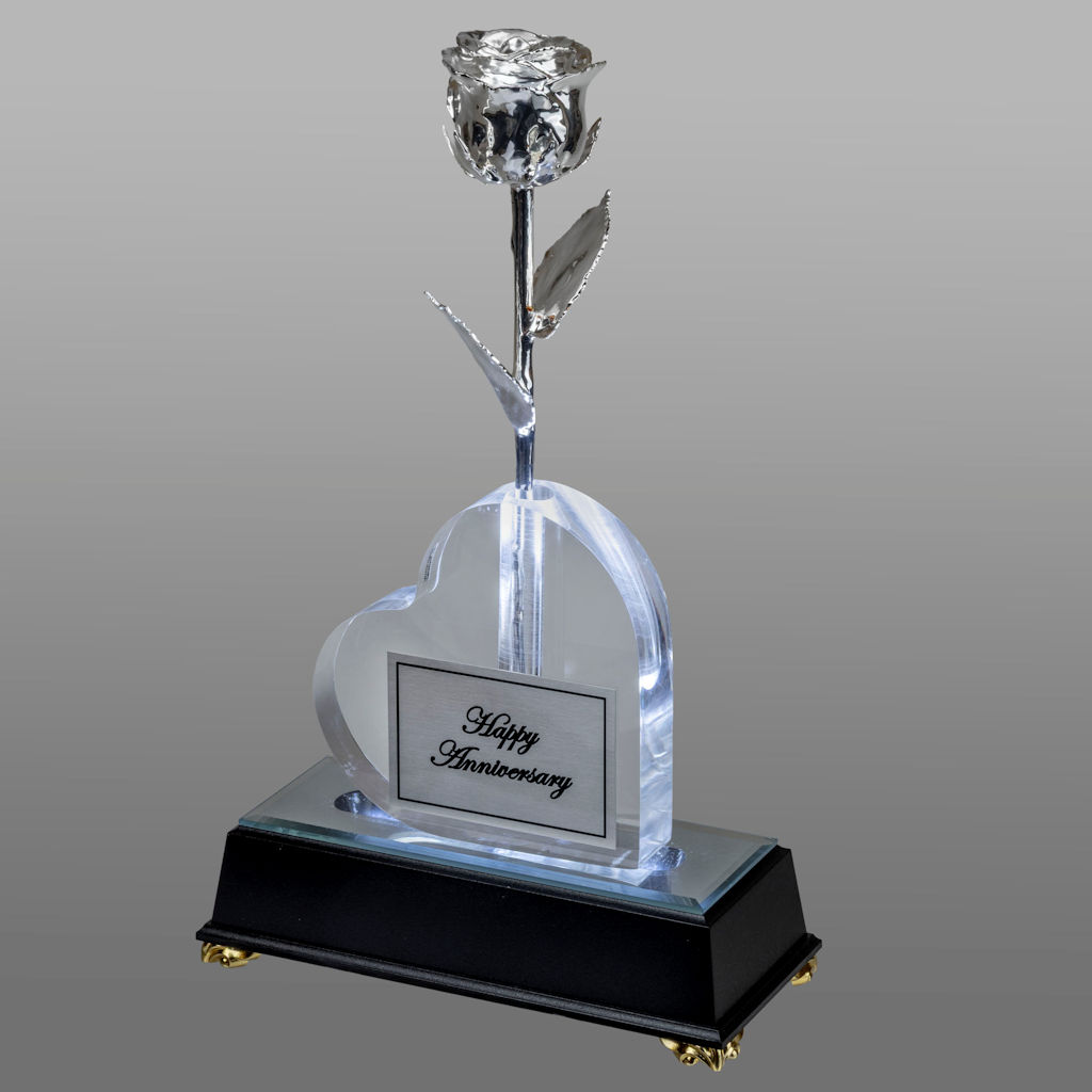 Illuminated 8″ Platinum Rose in Personalized Heart Vase
