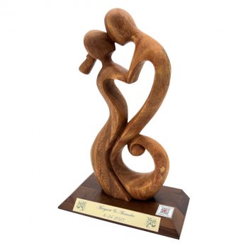 Personalized Wedding Gift "Everlasting Kiss" Sculpture & Video QR Code